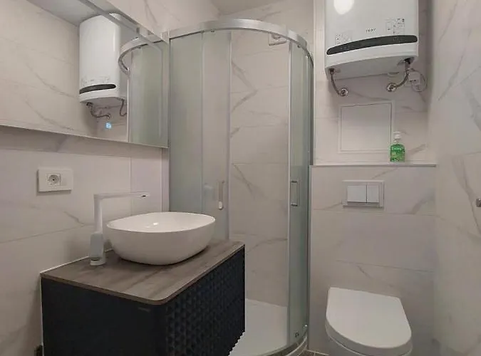 1 Apartment